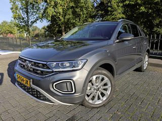 Volkswagen T-Roc 1.5 150PK Style | Trekhaak | Navi | ACC | Camera | LED | Stoelverw. | Half Leder | PDC | AppConnect