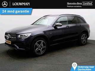 Mercedes-Benz GLC 300 e 4MATIC AMG Plug-In Hybride Trekhaak | AMG line | Night Pakket | Alarm | Digtaal Dashboard | Ledkoplampen | MBUX augmented reality voor navigatie. Inclusief 24 maanden Mercedes-Benz Certified garantie voor Europa.