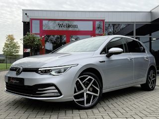 Volkswagen Golf 1.5 TSI *!* PANODAK/ RADAR/ MASSAGE/ HuD/ 18 INCH *!*