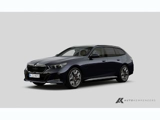 BMW 550e xDrive Touring M Sport Pro | Panorama | Comfort Seats | Driving Ass. Plus | 360 Camera | Trekhaak | Harman/Kardon | Stoelvent. | 20' Inch |