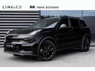 Lynk & Co 01 276PK More | 360 Graden Camera | Harman Kardon | Panoramadak | Elektrisch bedienbare voorstoel met geheugen | Keyless Entry | Getint glas | Adaptieve Cruise Control | Dodehoekassistent | Sfeerverlichting | Stuurwielverwarming | Stoelverwarming