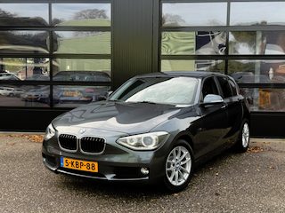 BMW 118i Sport Executive Xenon Navi Aut.