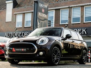 Mini Clubman 1.5 Cooper Chili Serious Business 17 INCH STOELVERW LED CRUISE NAVI BI-TONE HALF LEDER