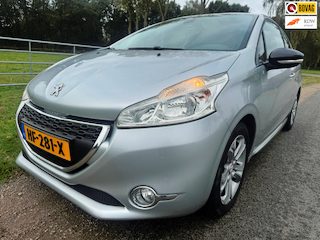 Peugeot 208 1.2 VTi Envy navigatie|climate control|cruise control|half leder