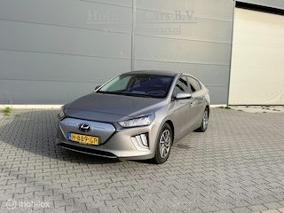 Hyundai Ioniq Electric Premium 38 kWh | Leder | Stoelkoeling | Stoelverwarming | Camera | Allseason