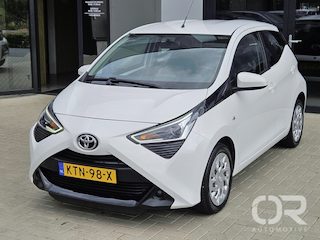Toyota Aygo 1.0 VVT-i x-play Limited Carplay Cam DAB