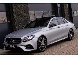 Mercedes-Benz E-klasse 200 AMG | Pano | Night | Virtual | Carbon | Burmester | Camera | Sfeer | Trekhaak | Stoelverwarming | LED | Keyless | Carplay | Nappa Leder | NAP | Dealer Onderhouden | Garantie