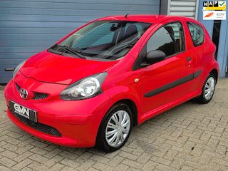 Toyota Aygo 1.0-12V Zuinig & Voordelig ZGAN 4Seizoen banden| Lange APK