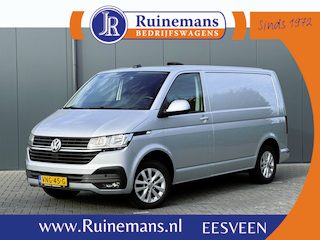 Volkswagen Transporter 2.0 TDI 150 PK HIGHLINE / DSG AUTOMAAT / L1H1 / SORTIMO INRICHTING / TREKHAAK / CAMERA / ADAPTIVE CRUISE / ACHTERKLEP