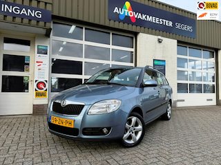 Skoda Fabia Combi 1.6-16V Ambiente|Automaat|Airco|Cruise control|