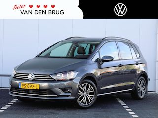 Volkswagen Golf Sportsvan 1.2 TSI Comfortline 110pk DSG | Dealer onderhouden | Trekhaak | Navigatie | Cruise control | Stoelverwarming | Parkeersensoren | Lichtmetalen velgen |