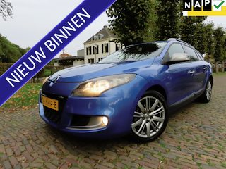 Renault Mégane Estate 1.4 TCe Dynamique 131 PK ECC Cruisecontrol Leer/Stof Sportstoelen Keyless Entry Navigatie Pdc Lm Velgen Trekhaak
