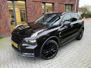 Lynk & Co 01 1.5 | Black edition| Trekhaak