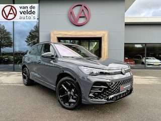 Volkswagen Tiguan 1.5 eHybrid R-Line | Black line | Harman/Kardon | Head Up | Trekhaak | Dode hoek | Elek. klep | Rijklaar incl. garantie