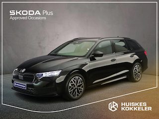 Skoda Octavia Combi Sportline Business 1.5 eTSI 150pk DSG Automaat Trekhaak, Achteruitrijcamera, Navigatie, Cruise control, LED matrix koplampen, Elektrische achterklep