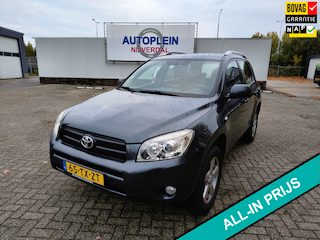 Toyota RAV4 2.0 VVTi Linea Sol mooie Youngtimer met navigatie en stoer reservewiel achterop!