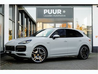 Porsche Cayenne 3.0 E-Hybrid Platinum Krijtgrijs Pano - 360-view - Sport Uitlaat