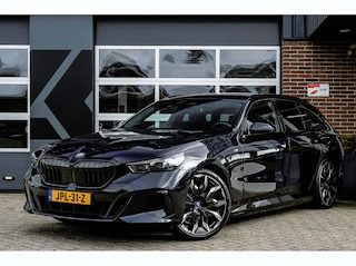 BMW 530 530e Touring M Sport | Trekhaak | Driving Ass. Plus | Camera | Adaptieve LED | Stoelverwarming | M Onderstel