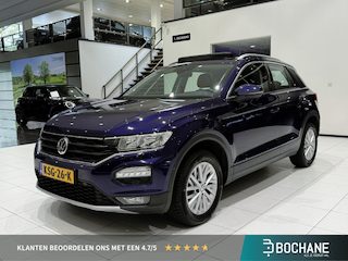 Volkswagen T-Roc 1.5 TSI Style | Trekhaak | Panoramadak | Stoelverwarming | Camera |