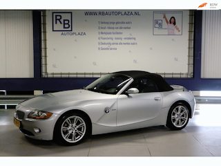 BMW Z4 Roadster 3.0i AUTOMAAT / 6 CYL / LEER / STOELVERWARMING ! ! !