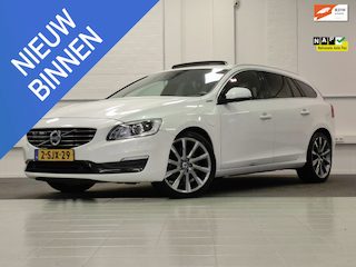 Volvo V60 2.4 D6 AWD Plug-In Hybrid Summum Trekhaak Leder Schuifdak 19" LM velgen Navigatie