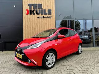 Toyota Aygo 1.0 VVT-i x-play touch / camera / automaat