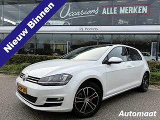 Volkswagen Golf 1.4 TSI Highline automaat Schuif/kantel dak - Achteruitrijcamera - Navigatie - Parkeersensoren - Stoelverwarming - Licht metalen velgen 16 inch - Cruise control - Elektrische ramen - Mistlampen - Radio - Regensensor - - Bluetooth - Automaat - Centrale vergrendeling met afstandsbediening - Elektrisch glazen panoramadak
