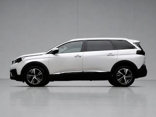 Peugeot 5008 1.2 PureTech Allure Sport (APPLE CARPLAY,NAVI,CAMERA,360 VIEW,CLIMATE,CRUISE,GETINT,LED,SPORTSTOELEN,LM VELGEN)