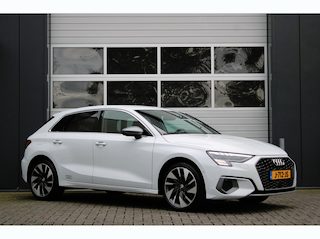 Audi A3 Sportback 35 TFSI edition one ACC/Camera/Virtual/Stoelverwarming/Lane.Assist/PDCv+a/MatrixLED/Carplay/NAV/18"LM/Trekhaak