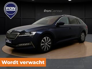 Skoda Superb Combi 1.4 TSI iV Business Edition Plus | Trekhaak | Elek Achterklep | Keyless | ACC | Verwarmbare Voorruit | Camera |