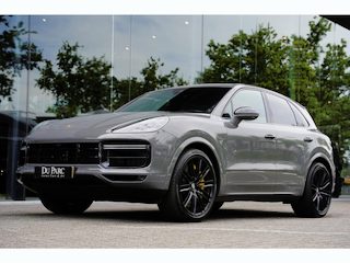 Porsche Cayenne 4.0 Turbo S E-Hybrid / Keramische Remmen / Sport Chrono