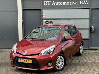Toyota Yaris 1.5 Full Hybrid Aspiration Navi / Dealer OH