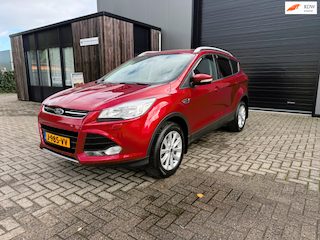 Ford Kuga 1.5 Titanium 150PK|WINTERPAKKET|TREKHAAK|CRUISE CONTROL|NAVIGATIE|DISTRI V.V.|DEALER ONDERHOUDEN|