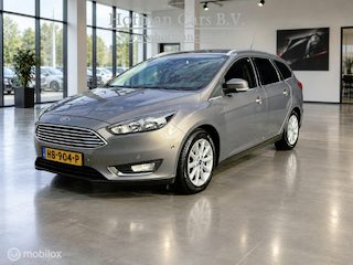 Ford Focus Wagon 1.5 Titanium Edition | TREKHAAK 1.500 KG | HALF LEDER | AUTOMATISCH INPARKEREN | EXTRA SET WIELEN
