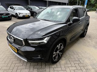 Volvo XC40 T5 262PK Inscription | Pano-dak | Leder | 19" | BLIS | Park Assist Pack