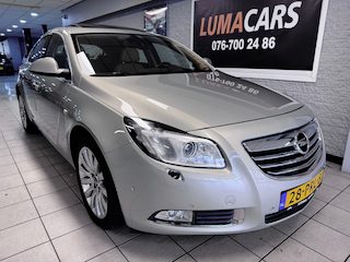 Opel Insignia 2.0 T Cosmo | Pano | Stoelverw.| Leder | 220pk