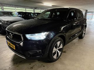 Volvo XC40 B4 197PK Business Pro | Panoramadak | 360° | HK audio | Trekhaak 2.100 kg | Camera