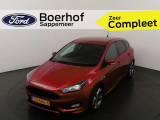 Ford Focus EcoBoost 125 pk ST-Line | Trekhaak | Voorruit verwarming | 18-inch | 100% dealer onderhouden