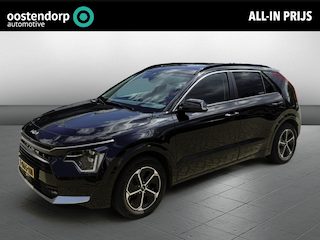 Kia Niro 1.6 GDi HEV Launch Edition + TREKHAAK