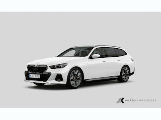 BMW 530 530e xDrive Touring M Sport Pro | Panorama | Alcantara Hemel | Driving Ass. Prof. | 360 Camera | Trekhaak | Harman/Kardon | 20' Inch |