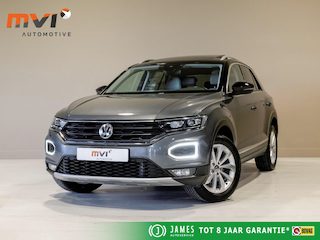 Volkswagen T-Roc 1.5 TSI Sport / 150pk / Panorama dak / Lederen bekleding / Achteruitrijcamera / Stoelverwarming /