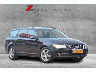 Volvo V70 2.0T Kinetic | Navigatie | Trekhaak | Cruise-control | PDC | Airco | NL auto!! |