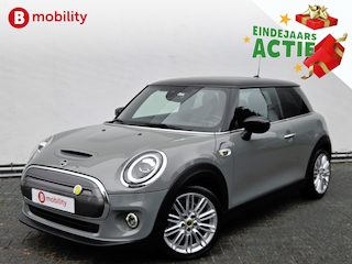 Mini Mini Charged 33 kWh Achteruitrijcamera SOH 99% Snelladen Warmtepomp | Apple CarPlay | Stoelverwarming | Sportstoelen | LED