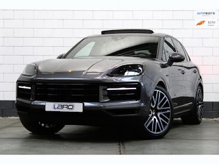 Porsche Cayenne 3.0 E-Hybrid Facelift | PASM Pano Trekhaak PDLS+ Chrono 360 cam
