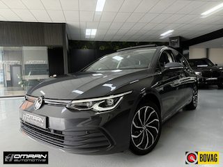 Volkswagen Golf 1.5 eTSI Life DSG PANO MASSAGE TREKHAAK IQ