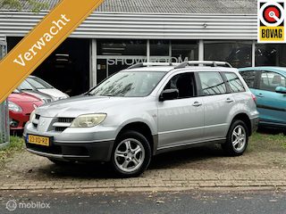 Mitsubishi Outlander 2.0 Comfort | Trekhaak | APK 26-02-2027