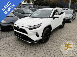 Toyota RAV4 2.5 PHEV AWD DYNAMIC 1.500 KG TREKGEWICHT TREKHAAK KEYLESS AD-CRUISE LM-VELGEN PARK-SENSOREN APPLE/ANDROID CAMERA