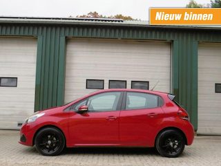 Peugeot 208 1.2 PURET. BLUE LION