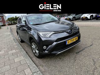 Toyota RAV4 2.5 Hybrid Style | Trekhaak, Stoel + Stuurverwarming, Keyless, 18 inch, Navigatie, Parkeersensoren, Elektrische achterklep