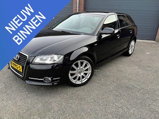 Audi A3 Sportback 1.2 TFSI Ambition Pro Line S AUTOMAAT, Metallic zwart, 4 NW All-Season, Trekhaak verstralers